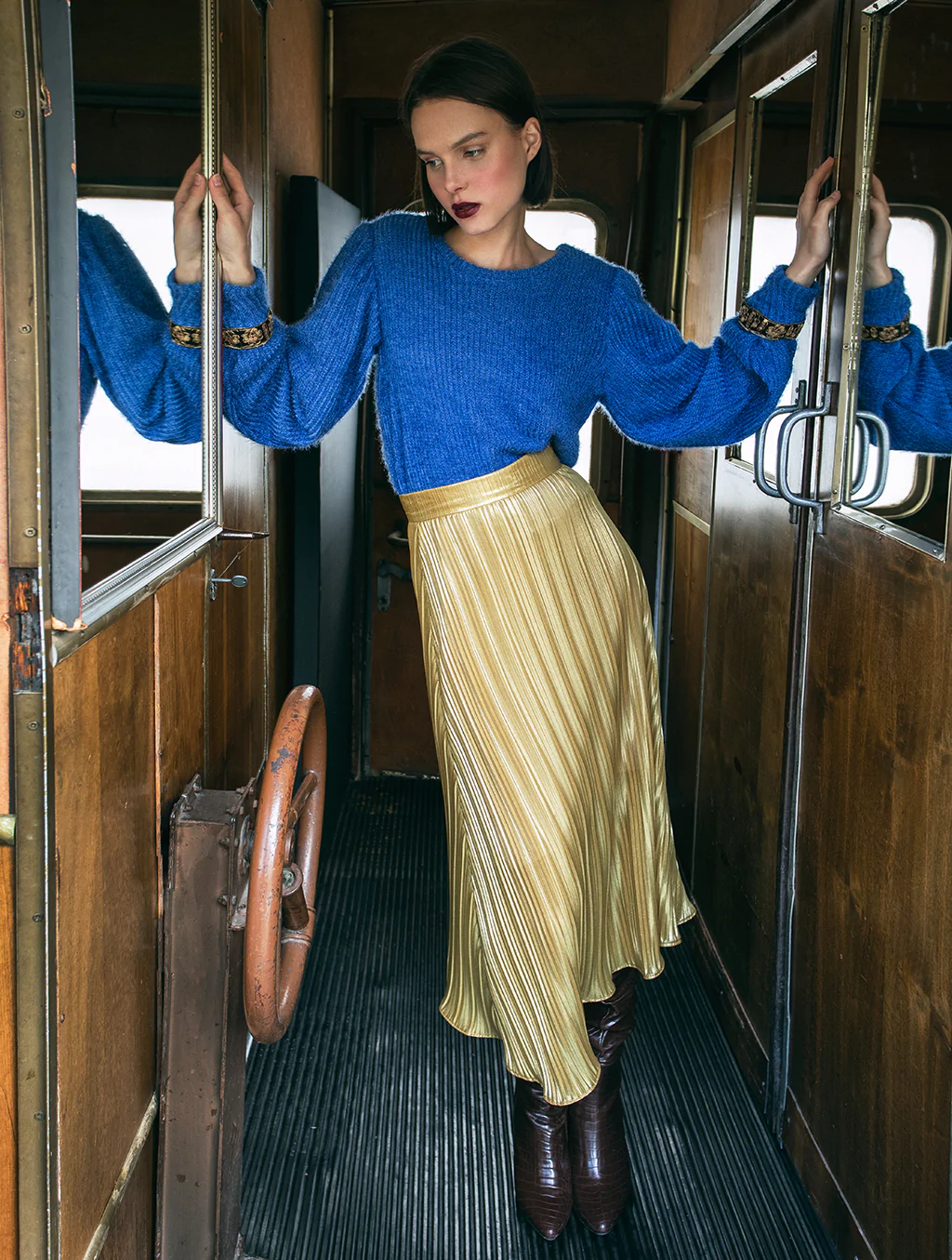ALESIA SKIRT