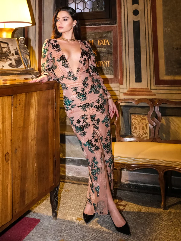 VALENTINA ΦΟΥΣΤΑ